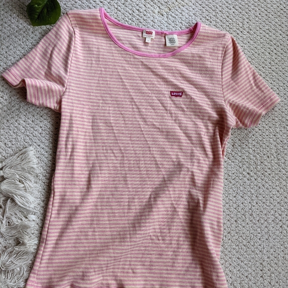 Levi's Pink Striped T-Shirt - Picture 2 of 2